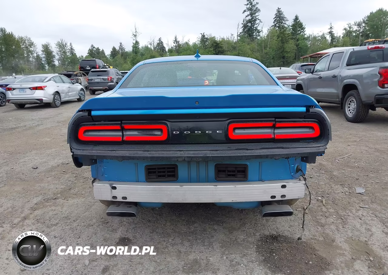 2015 Dodge Challenger R-T Plus VIN:2C3CDZBT1FH816656 - 16