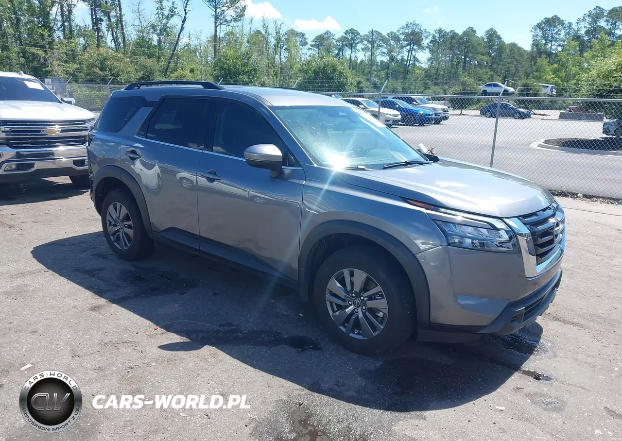 2025 Nissan Pathfinder Sv 4Wd – zdjęcie 1 z 17