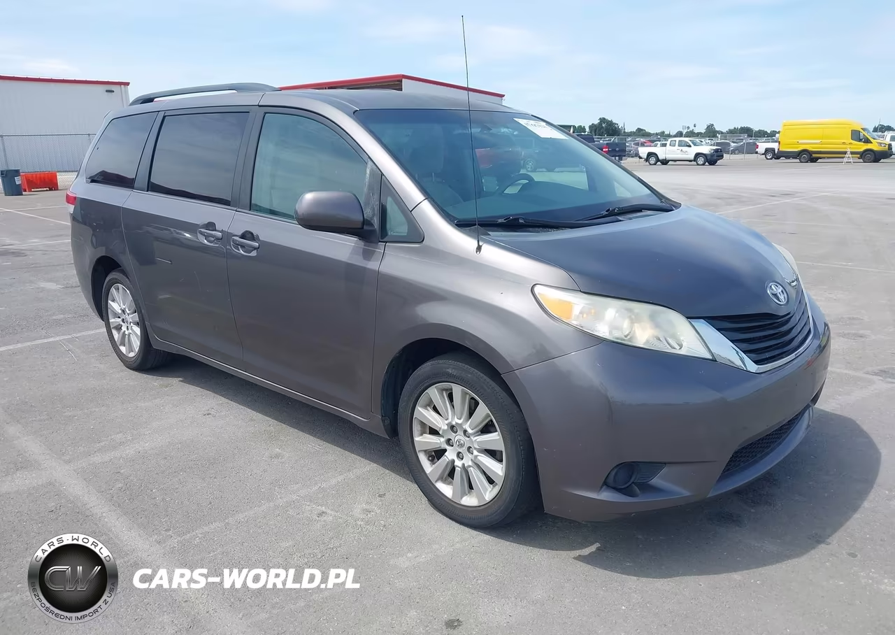 2012 Toyota Sienna Le 7 Passenger – zdjęcie 1 z 16