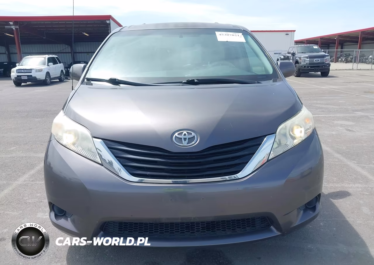 2012 Toyota Sienna Le 7 Passenger VIN:5TDJK3DC6CS041982 - 12