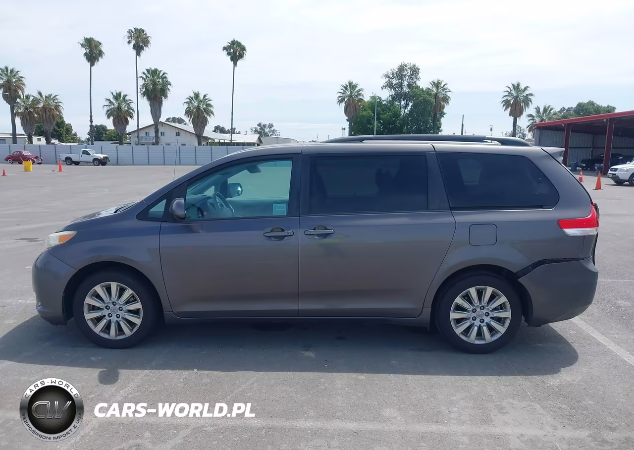 2012 Toyota Sienna Le 7 Passenger VIN:5TDJK3DC6CS041982 - 14