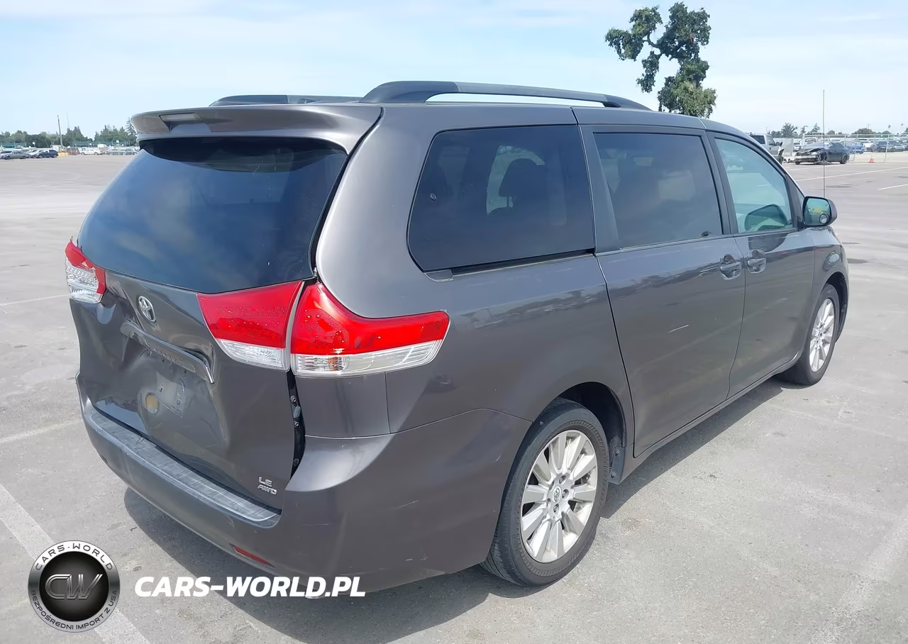 2012 Toyota Sienna Le 7 Passenger VIN:5TDJK3DC6CS041982 - 4