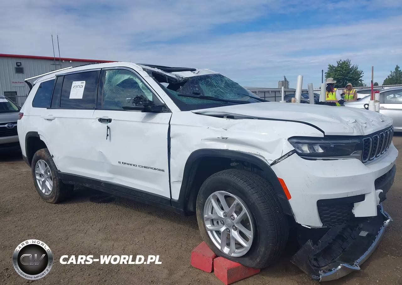 2025 Jeep Grand Cherokee L Laredo X 4X4 VIN:1C4RJKAG0S8739465 - 11