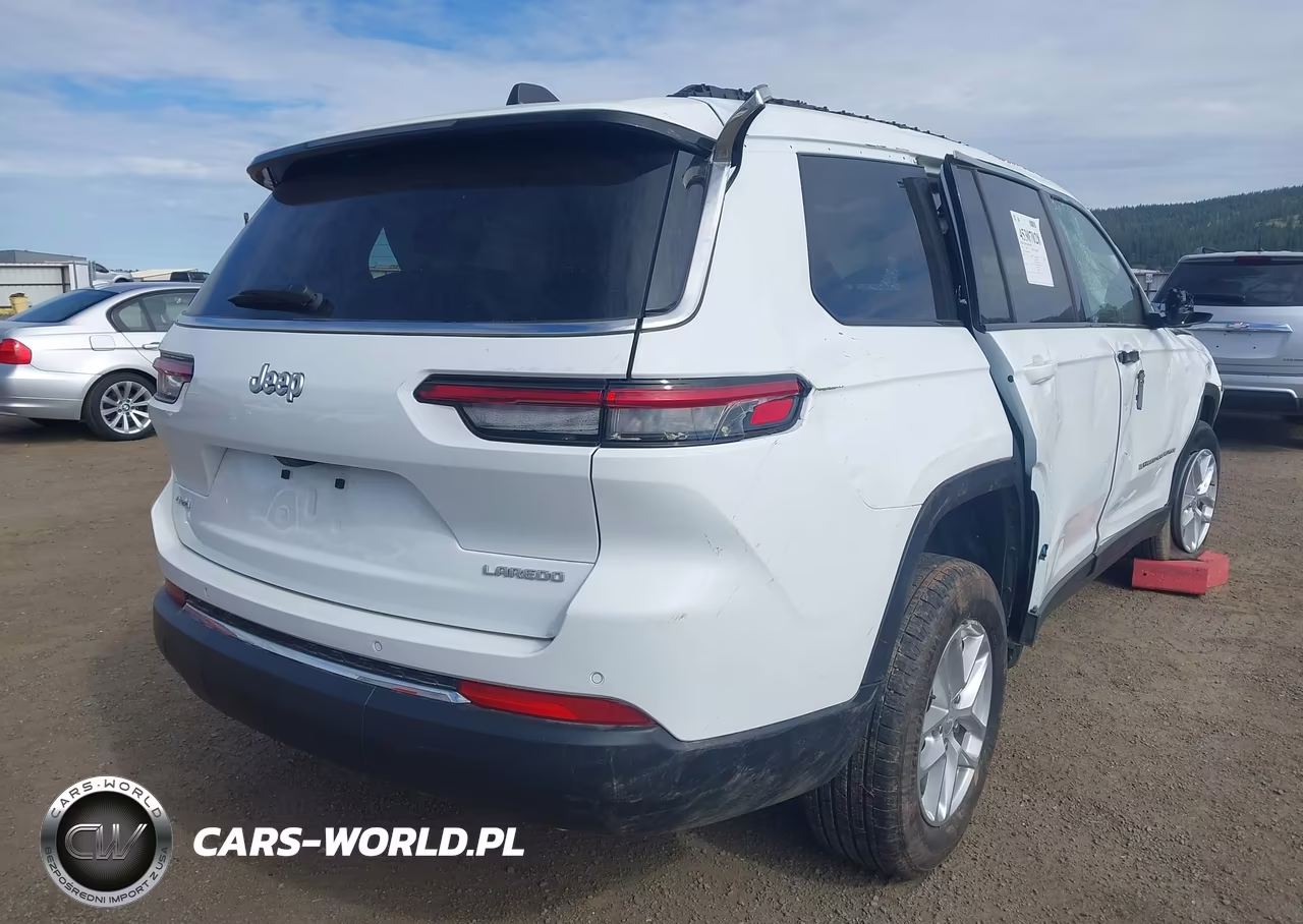 2025 Jeep Grand Cherokee L Laredo X 4X4 VIN:1C4RJKAG0S8739465 - 12