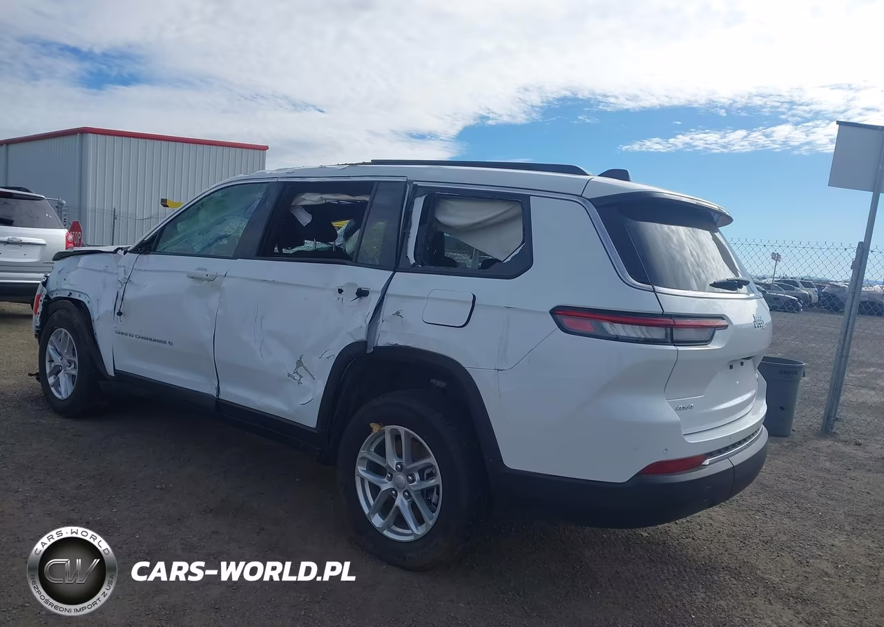 2025 Jeep Grand Cherokee L Laredo X 4X4 VIN:1C4RJKAG0S8739465 - 3