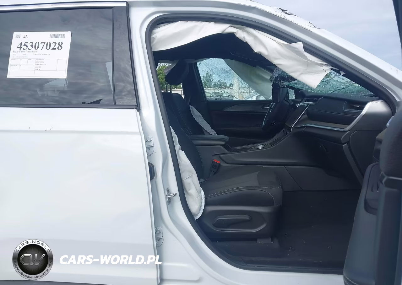 2025 Jeep Grand Cherokee L Laredo X 4X4 VIN:1C4RJKAG0S8739465 - 5