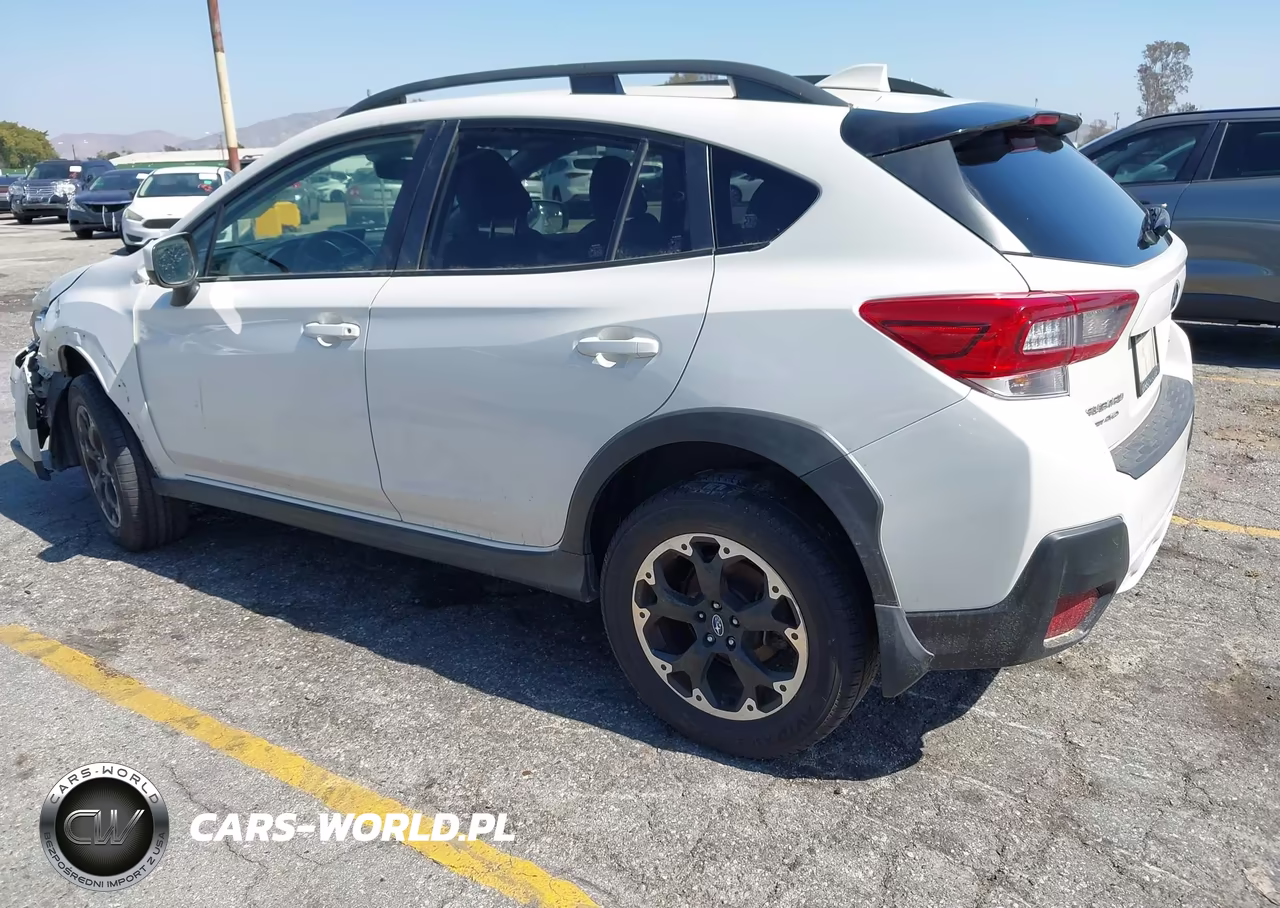 2021 Subaru Crosstrek Premium VIN:JF2GTAPC4M8260213 - 3