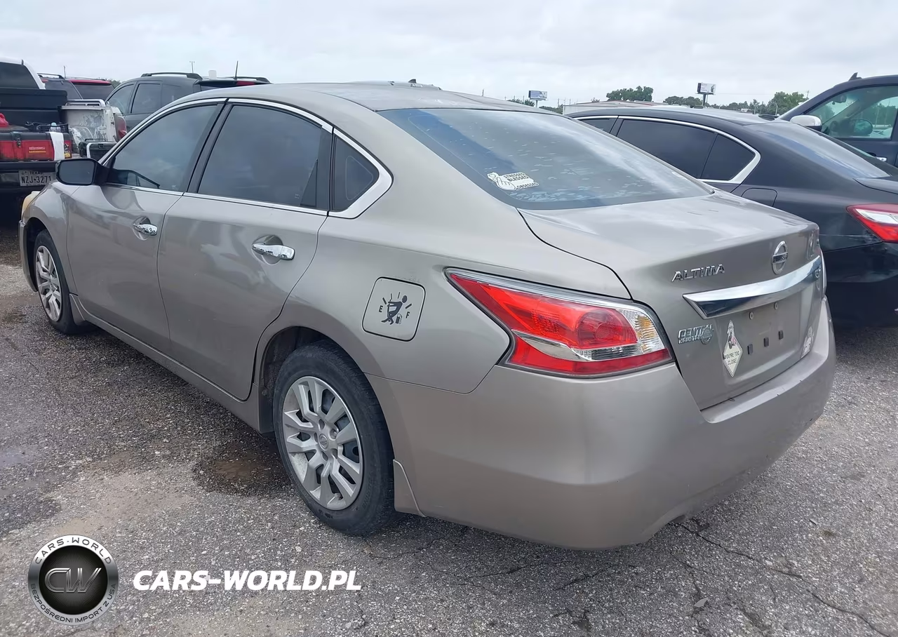 2015 Nissan Altima 2.5 S VIN:1N4AL3AP5FC143001 - 3