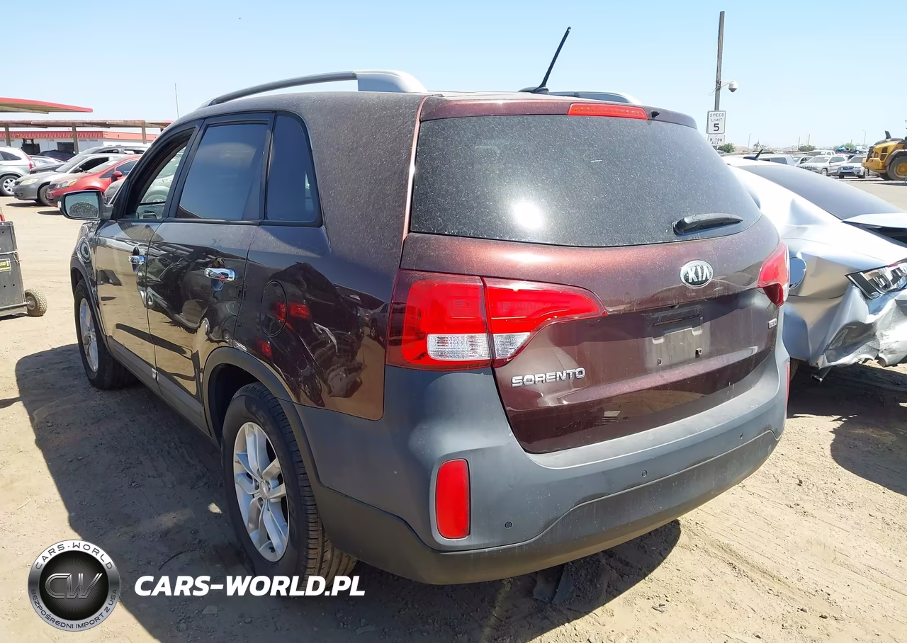 2015 Kia Sorento Lx VIN:5XYKT4A65FG624941 - 3