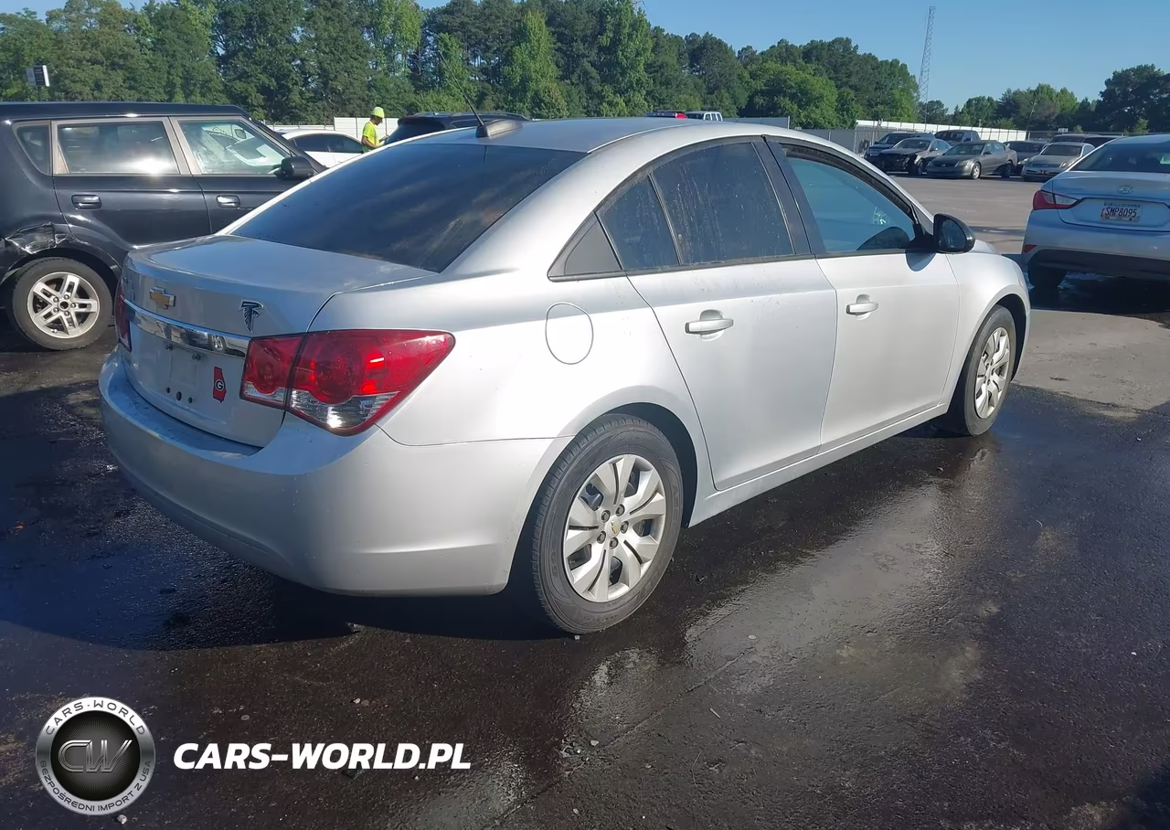2015 Chevrolet Cruze Ls Auto VIN:1G1PA5SH5F7134314 - 4