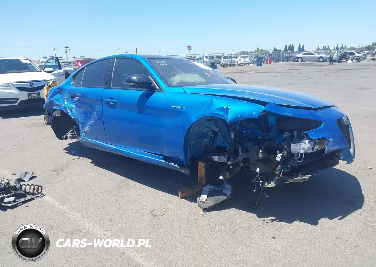 2022 Alfa Romeo Giulia Veloce Awd – zdjęcie 1 z 15