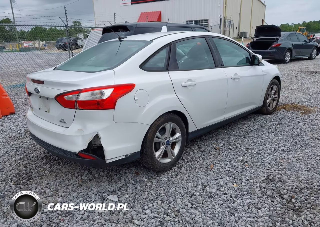 2013 Ford Focus Se VIN:1FADP3F25DL262582 - 4