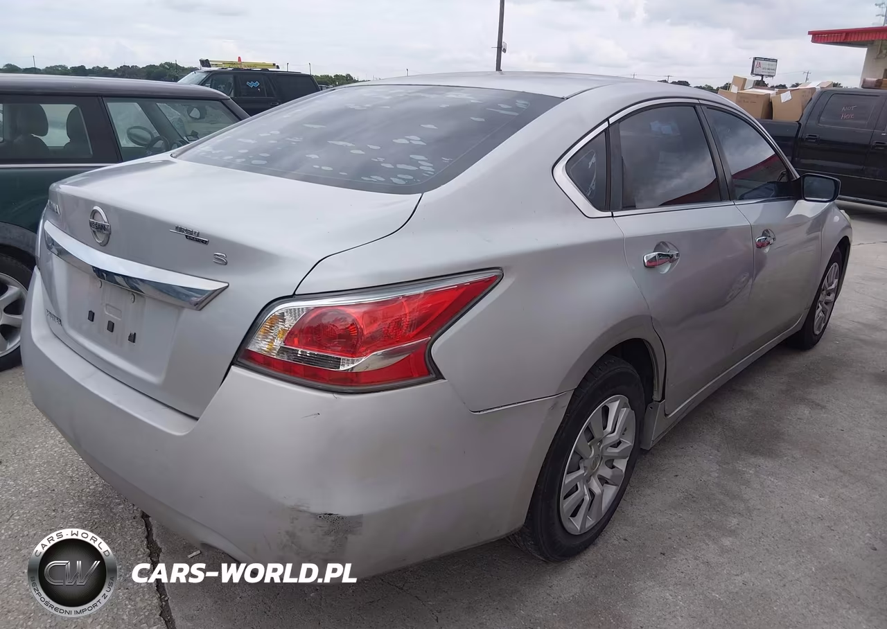 2015 Nissan Altima 2.5 S VIN:1N4AL3AP7FN304064 - 4