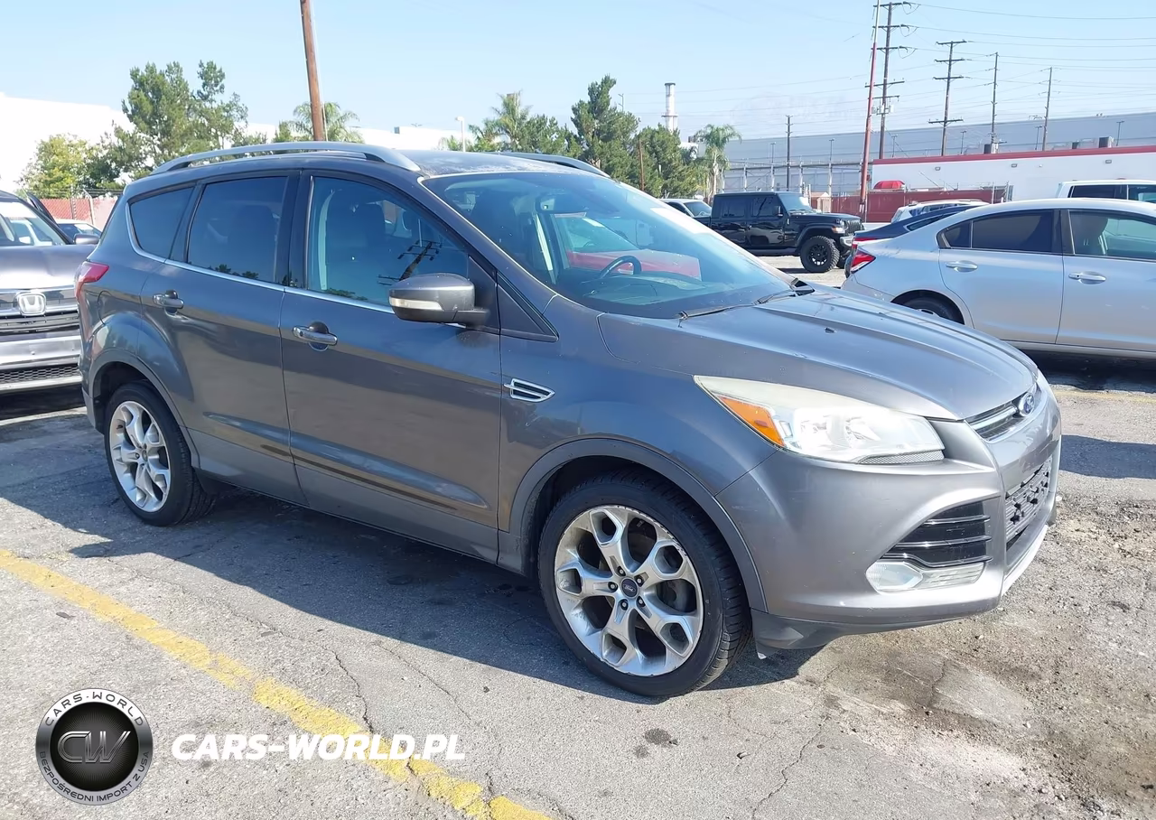 2014 Ford Escape Titanium – zdjęcie 1 z 17