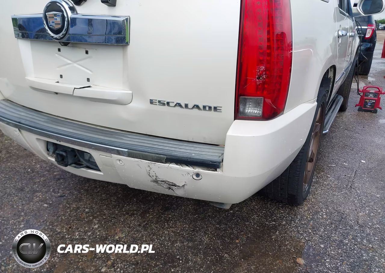 2008 Cadillac Escalade Standard VIN:1GYEC63898R235645 - 12