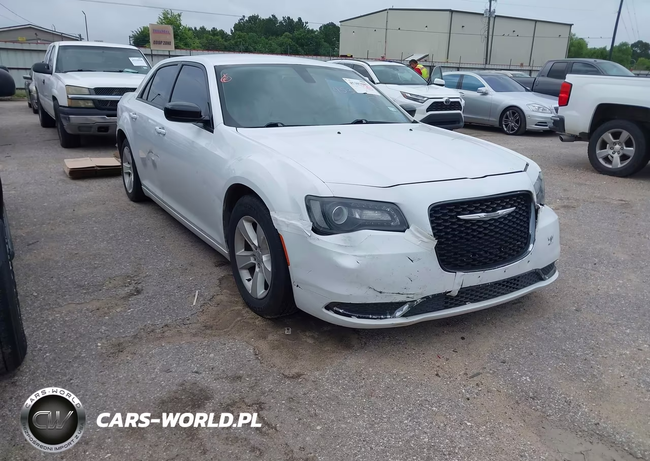 2018 Chrysler 300 Touring