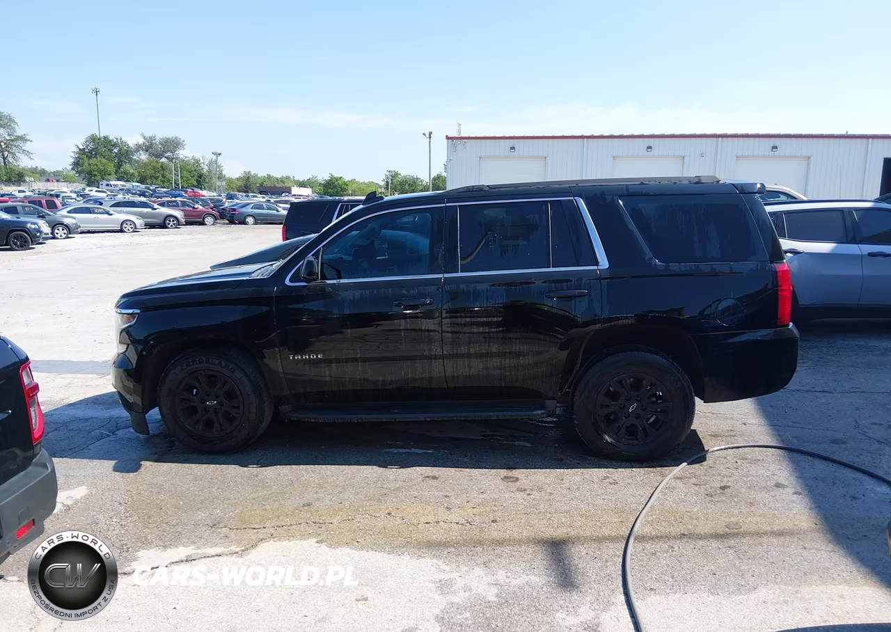 2018 Chevrolet Tahoe Lt VIN:1GNSCBKCXJR247646 - 14