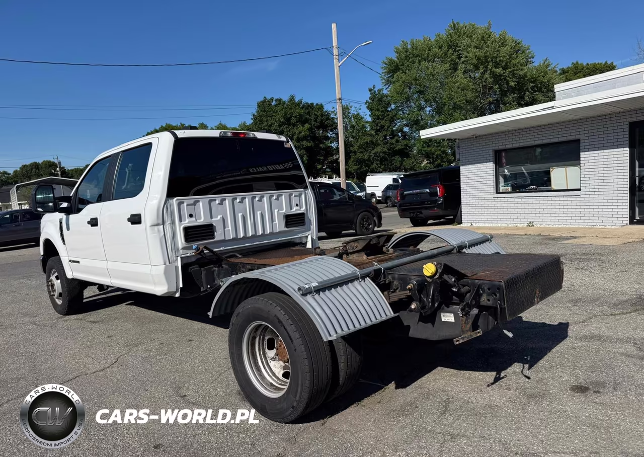 2021 Ford F350 Super Duty VIN:1FD8W3HTXMEC75168 - 3