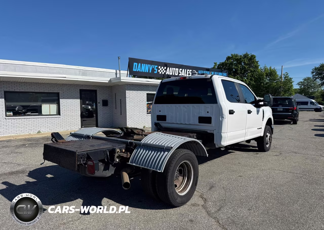 2021 Ford F350 Super Duty VIN:1FD8W3HTXMEC75168 - 4