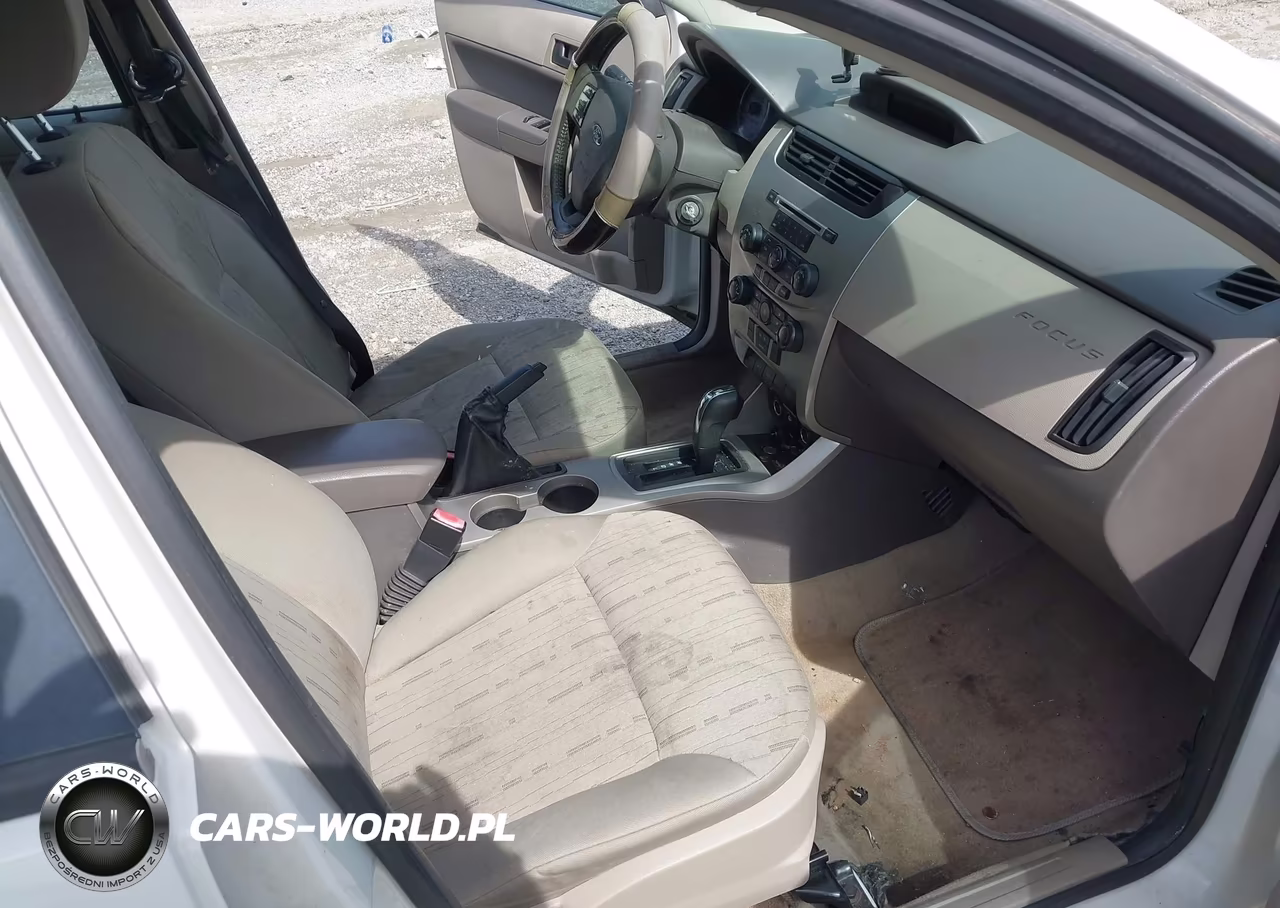2009 Ford Focus Se VIN:1FAHP35NX9W247868 - 5
