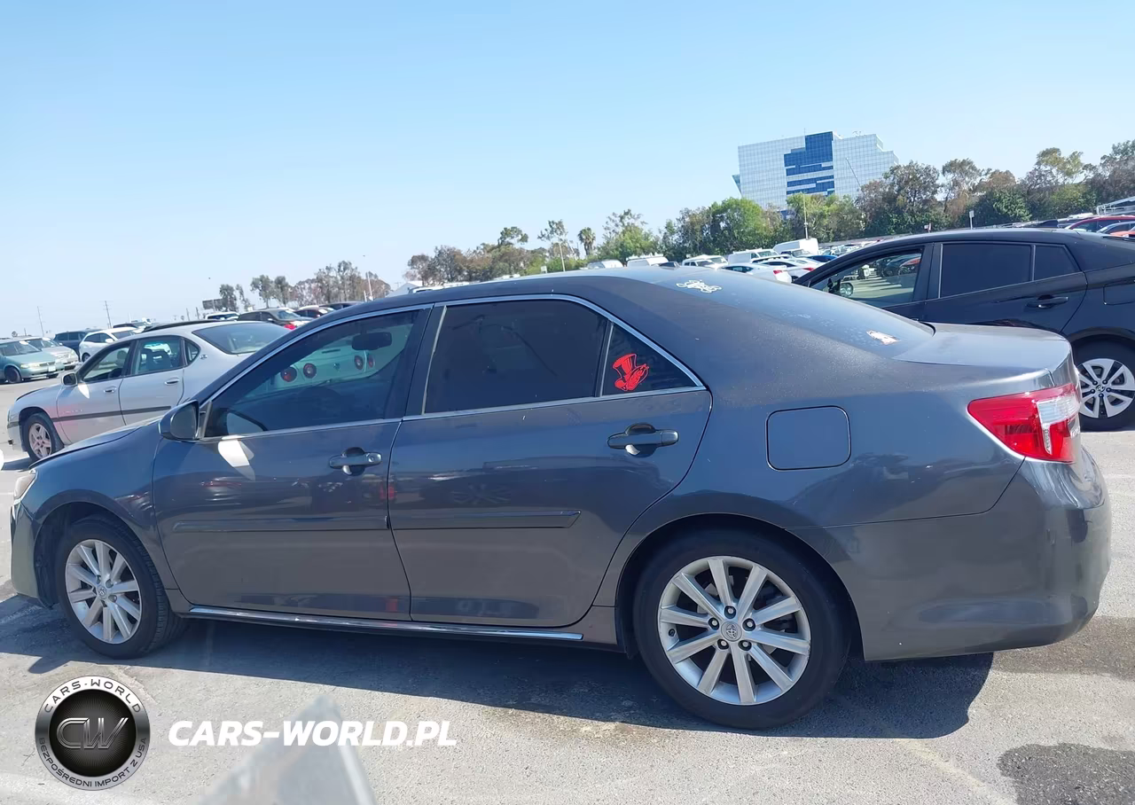 2014 Toyota Camry Xle VIN:4T4BF1FK3ER384895 - 13