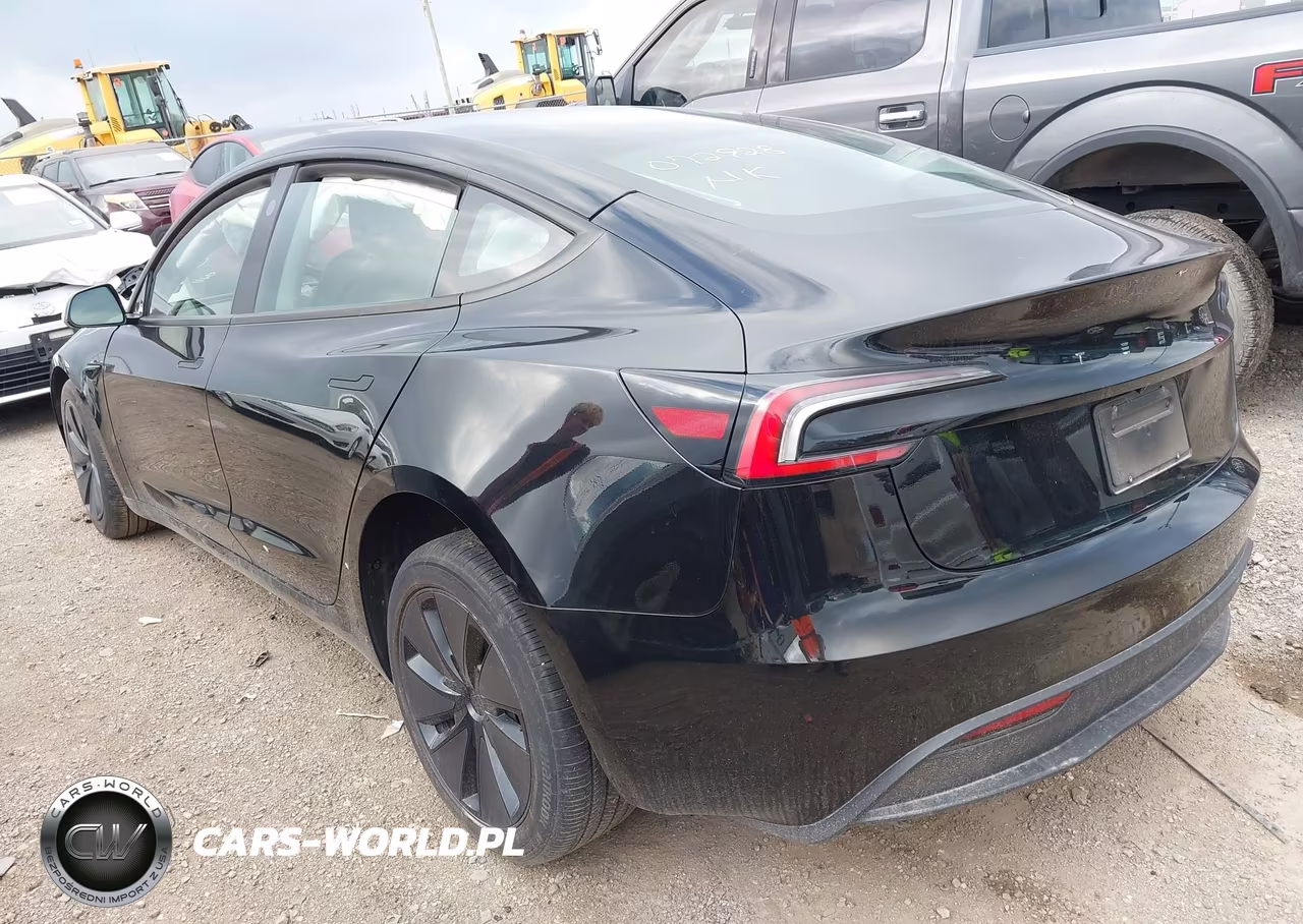 2025 Tesla Model 3 Long Range Rear-Wheel Drive-Standard Rear-Wheel Drive VIN:5YJ3E1EA6SF072928 - 3