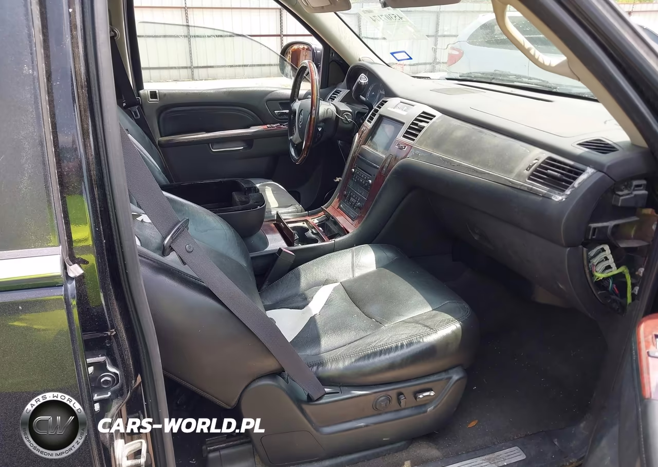 2011 Cadillac Escalade Esv Luxury VIN:1GYS3HEF9BR115040 - 5