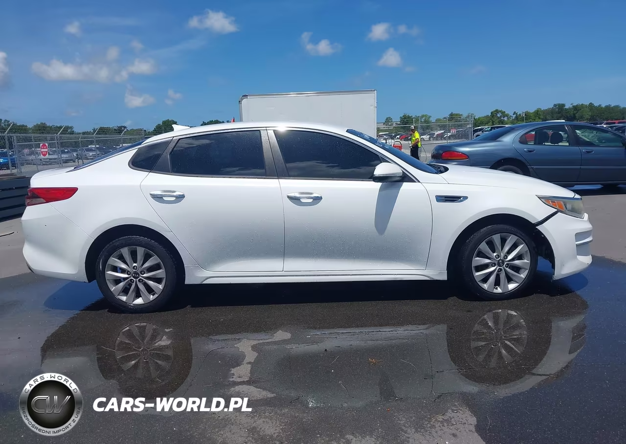 2017 Kia Optima Lx VIN:5XXGT4L35HG161974 - 13