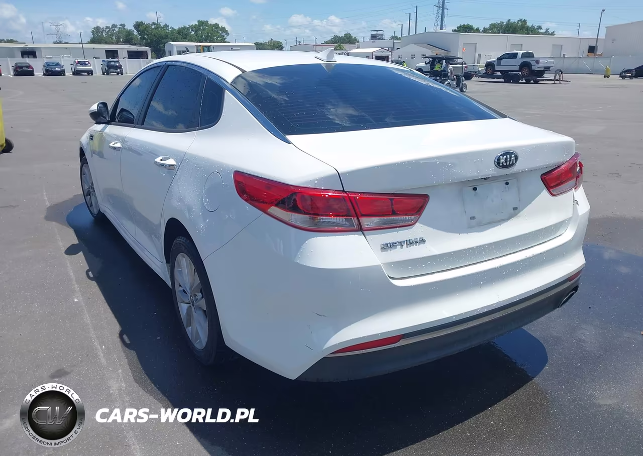 2017 Kia Optima Lx VIN:5XXGT4L35HG161974 - 3