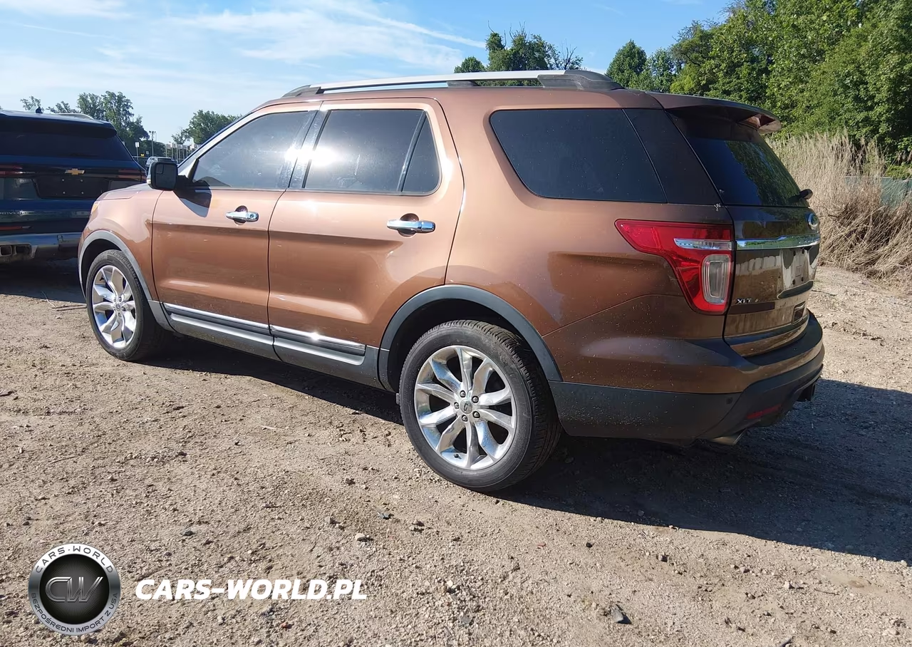 2011 Ford Explorer Xlt VIN:1FMHK7D81BGA64012 - 3