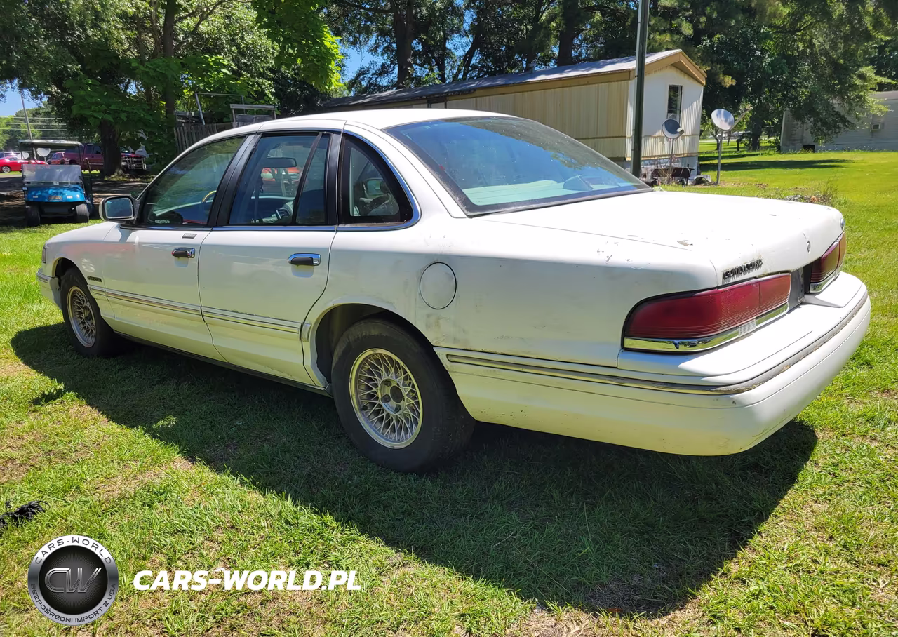 1995 Ford Crown Victoria Lx VIN:2FALP74W2SX102264 - 3