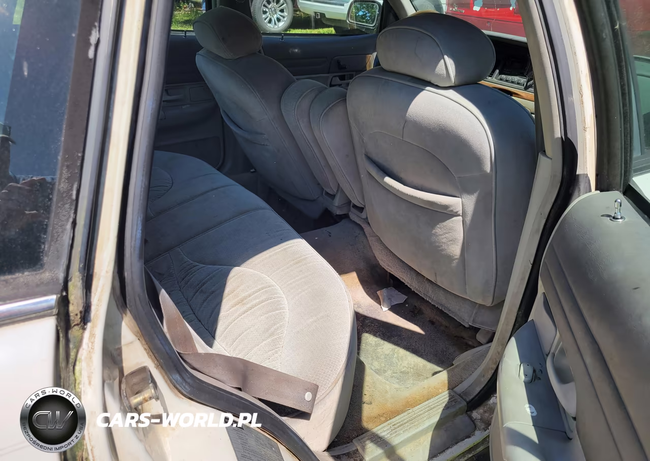 1995 Ford Crown Victoria Lx VIN:2FALP74W2SX102264 - 8