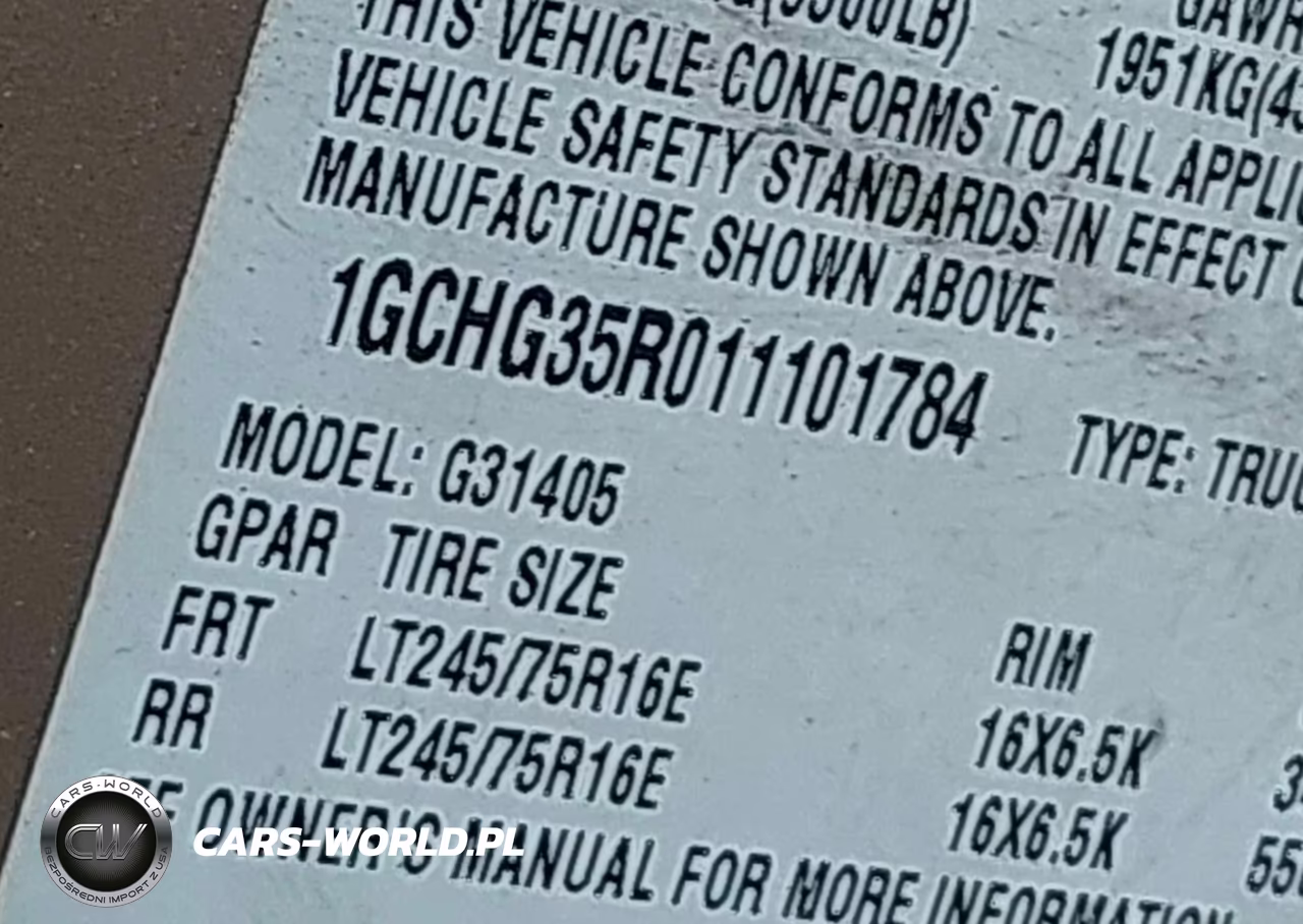 2001 Chevrolet Express VIN:1GCHG35R011101784 - 9