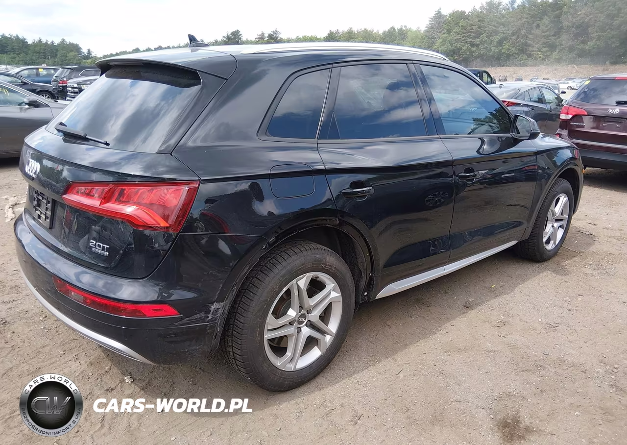 2018 Audi Q5 2.0T Premium-2.0T Tech Premium VIN:WA1ANAFY5J2131367 - 4