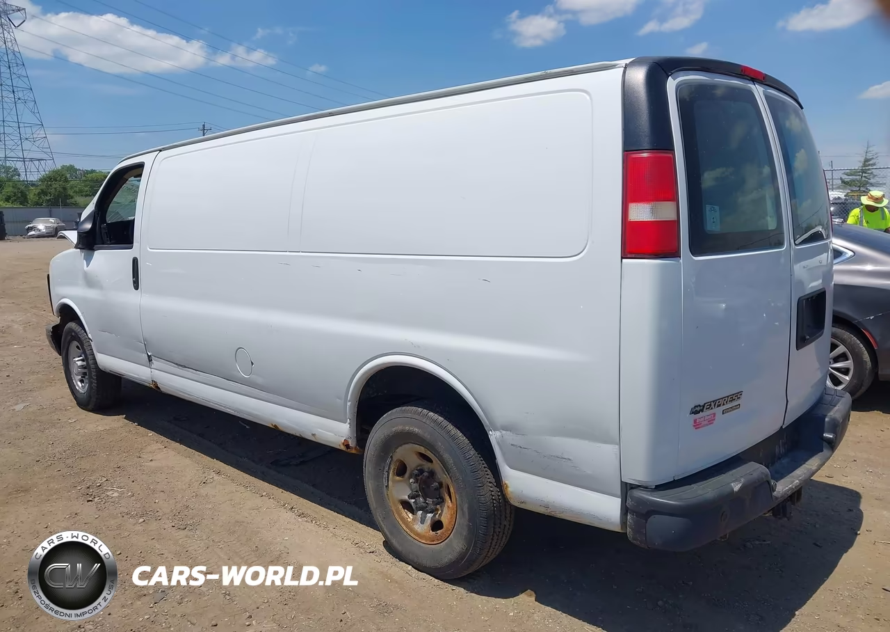 2015 Chevrolet Express 3500 Work Van VIN:1GCZGUCG6F1240627 - 3