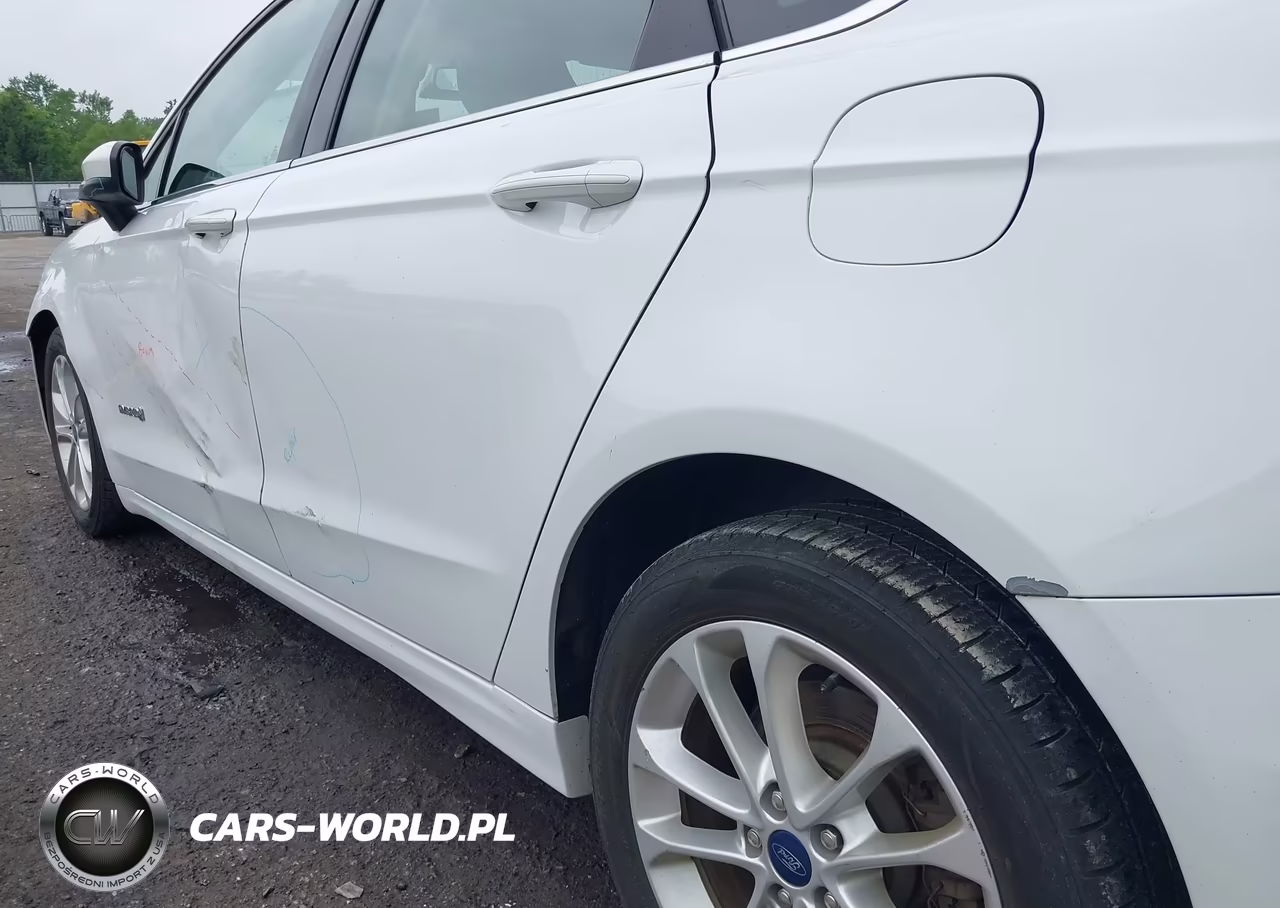 2019 Ford Fusion Hybrid Se VIN:3FA6P0LUXKR224938 - 19