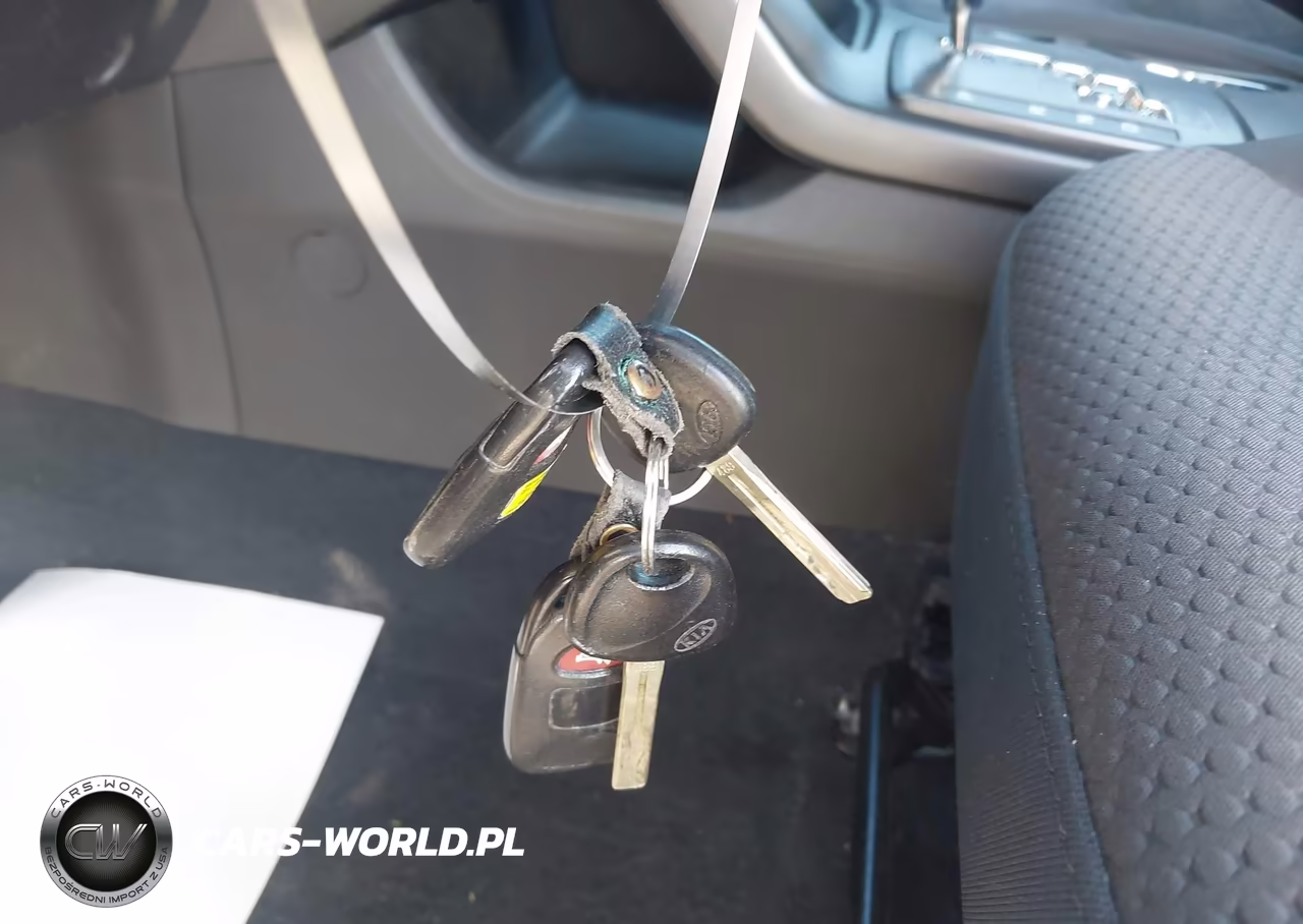 2011 Kia Sorento Lx V6 VIN:5XYKTDA26BG113133 - 11