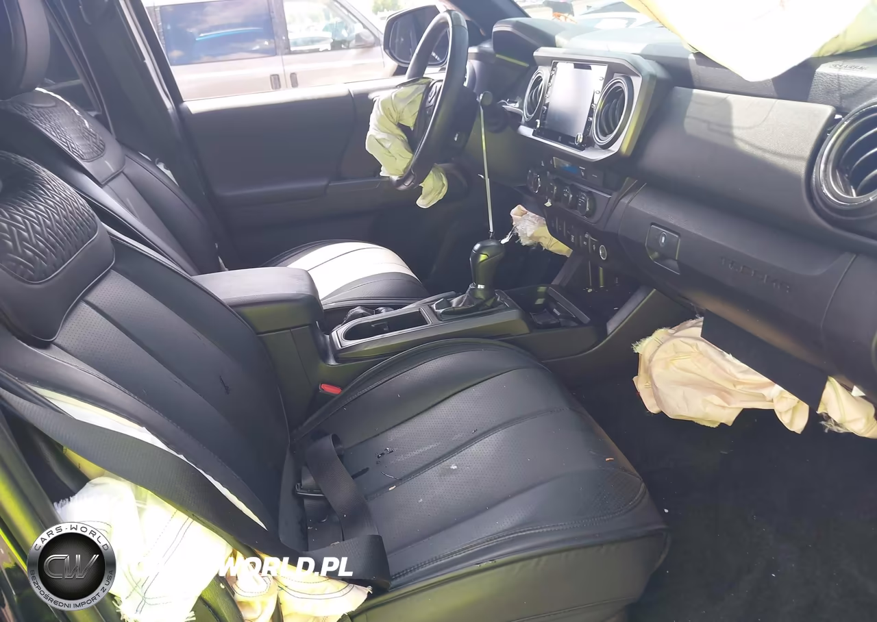 2021 Toyota Tacoma Trd Sport VIN:3TYCZ5AN7MT010784 - 5