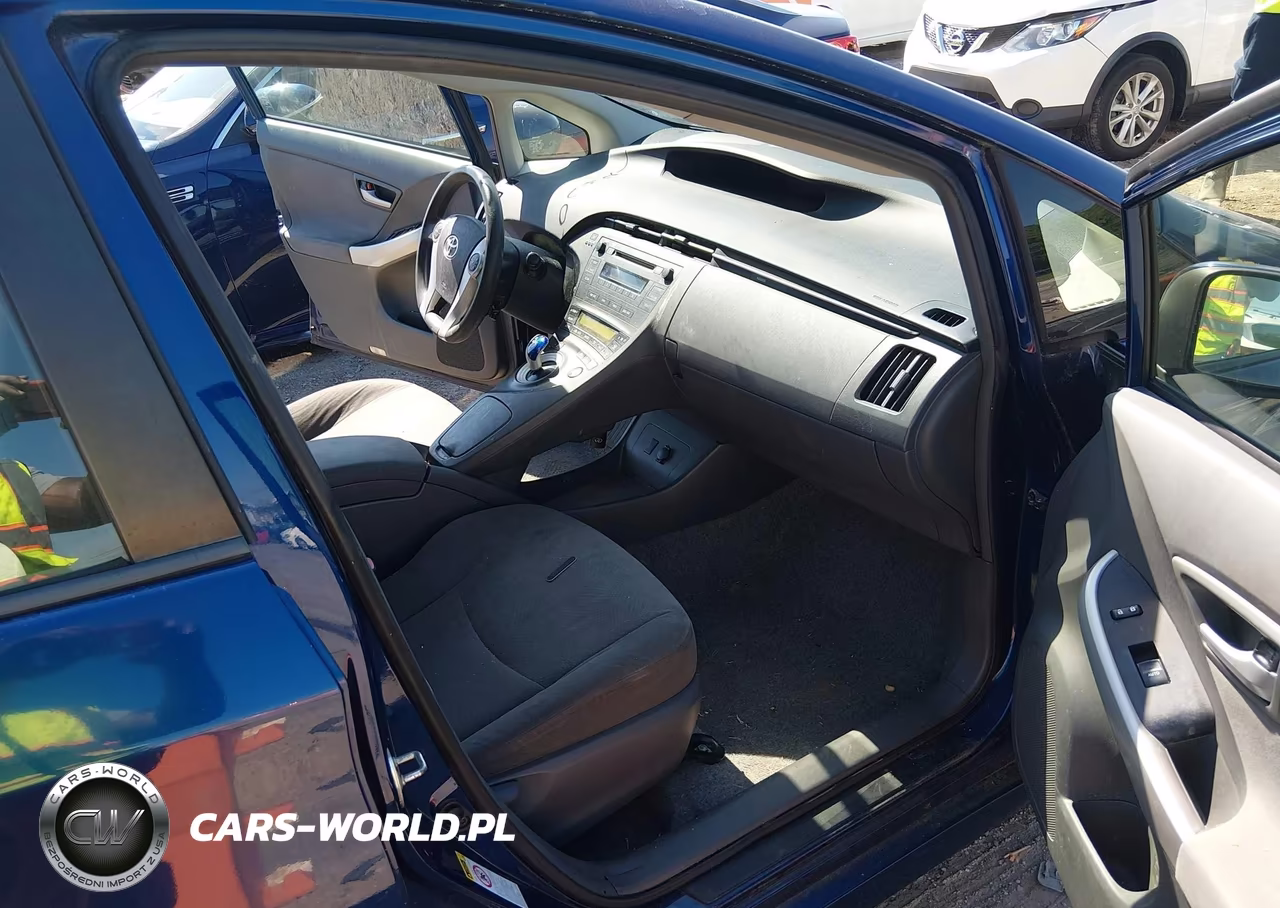 2011 Toyota Prius Two VIN:JTDKN3DU3B1392784 - 5