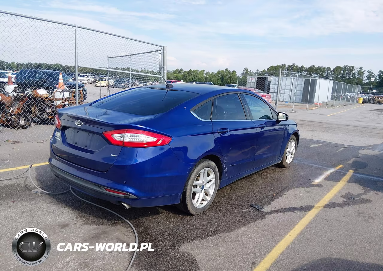 2014 Ford Fusion Se VIN:1FA6P0H79E5370077 - 4