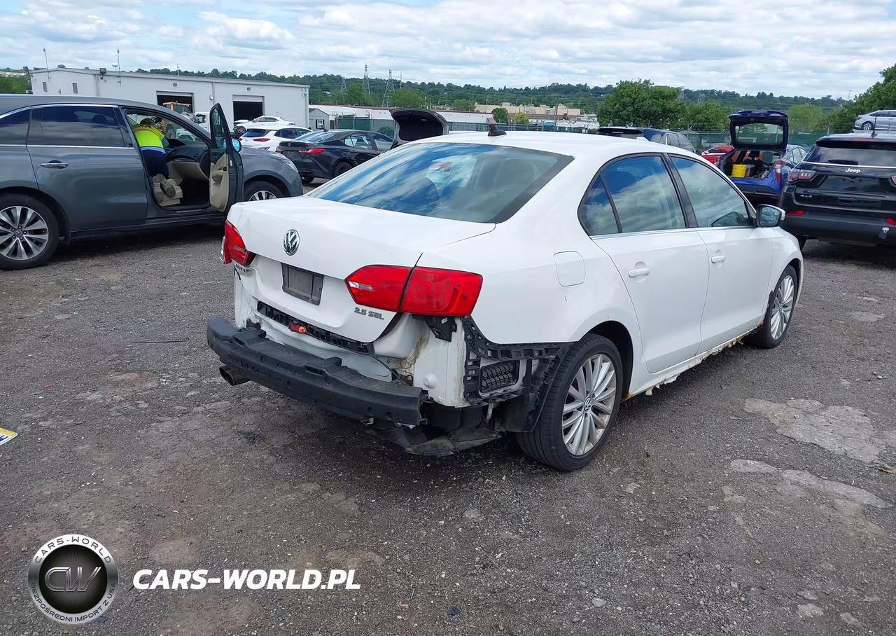 2011 Volkswagen Jetta 2.5L Sel VIN:3VWLZ7AJ4BM303587 - 4