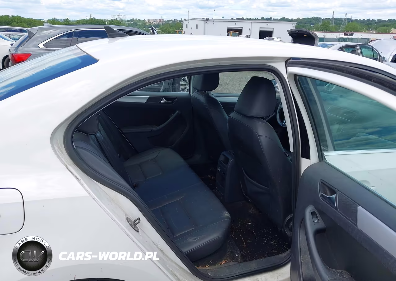 2011 Volkswagen Jetta 2.5L Sel VIN:3VWLZ7AJ4BM303587 - 8
