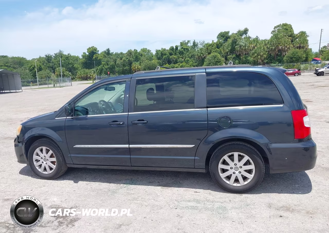 2014 Chrysler Town & Country Touring VIN:2C4RC1BG6ER400480 - 14