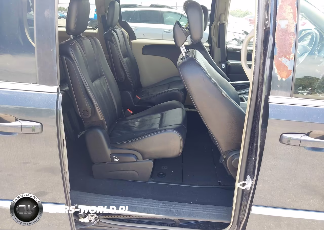 2014 Chrysler Town & Country Touring VIN:2C4RC1BG6ER400480 - 8