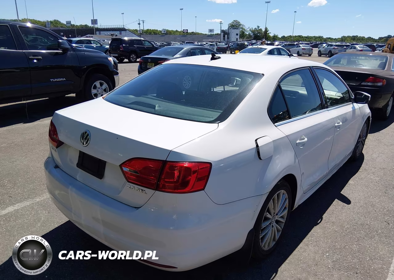2011 Volkswagen Jetta 2.5L Sel VIN:3VWLZ7AJ1BM394088 - 4