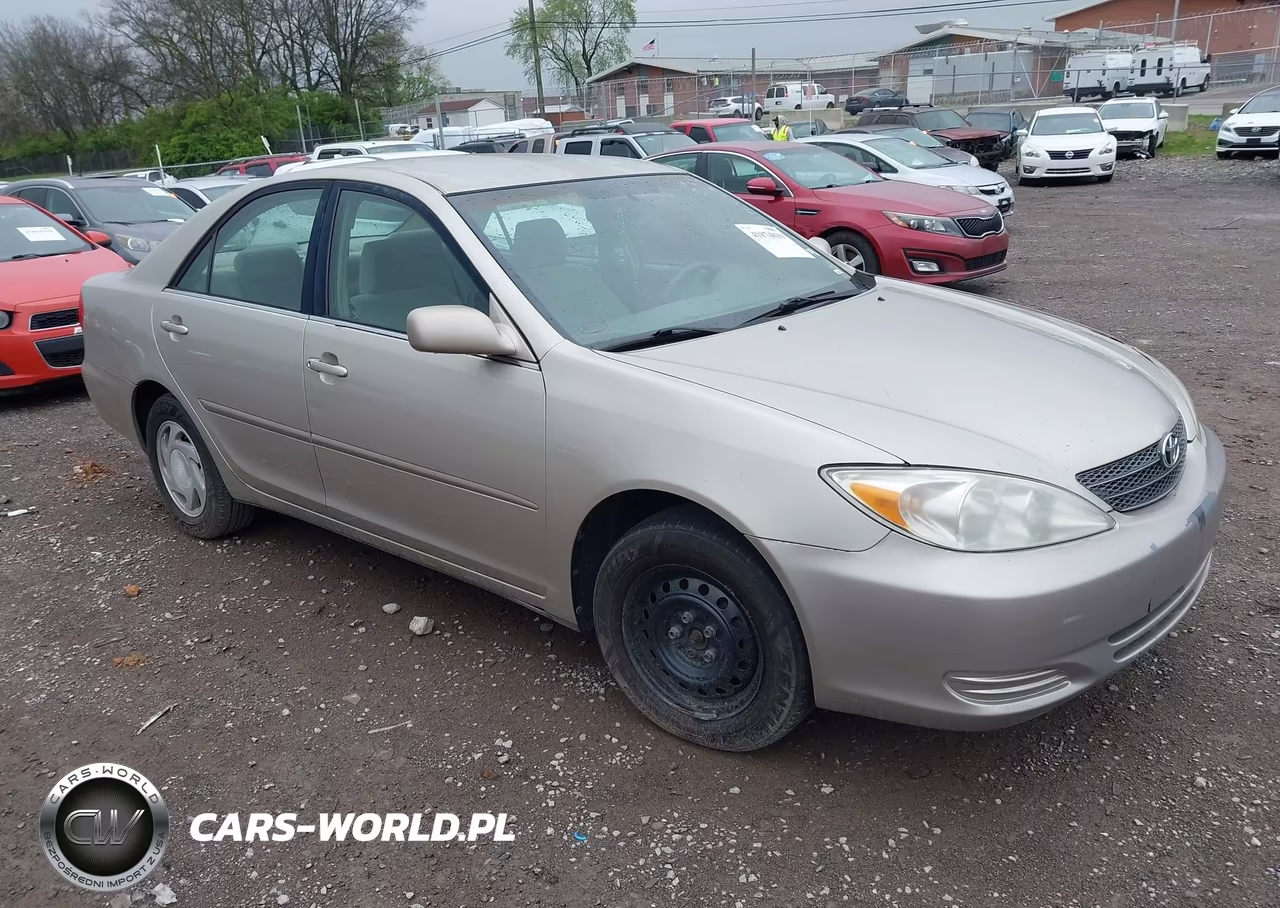2004 Toyota Camry Le
