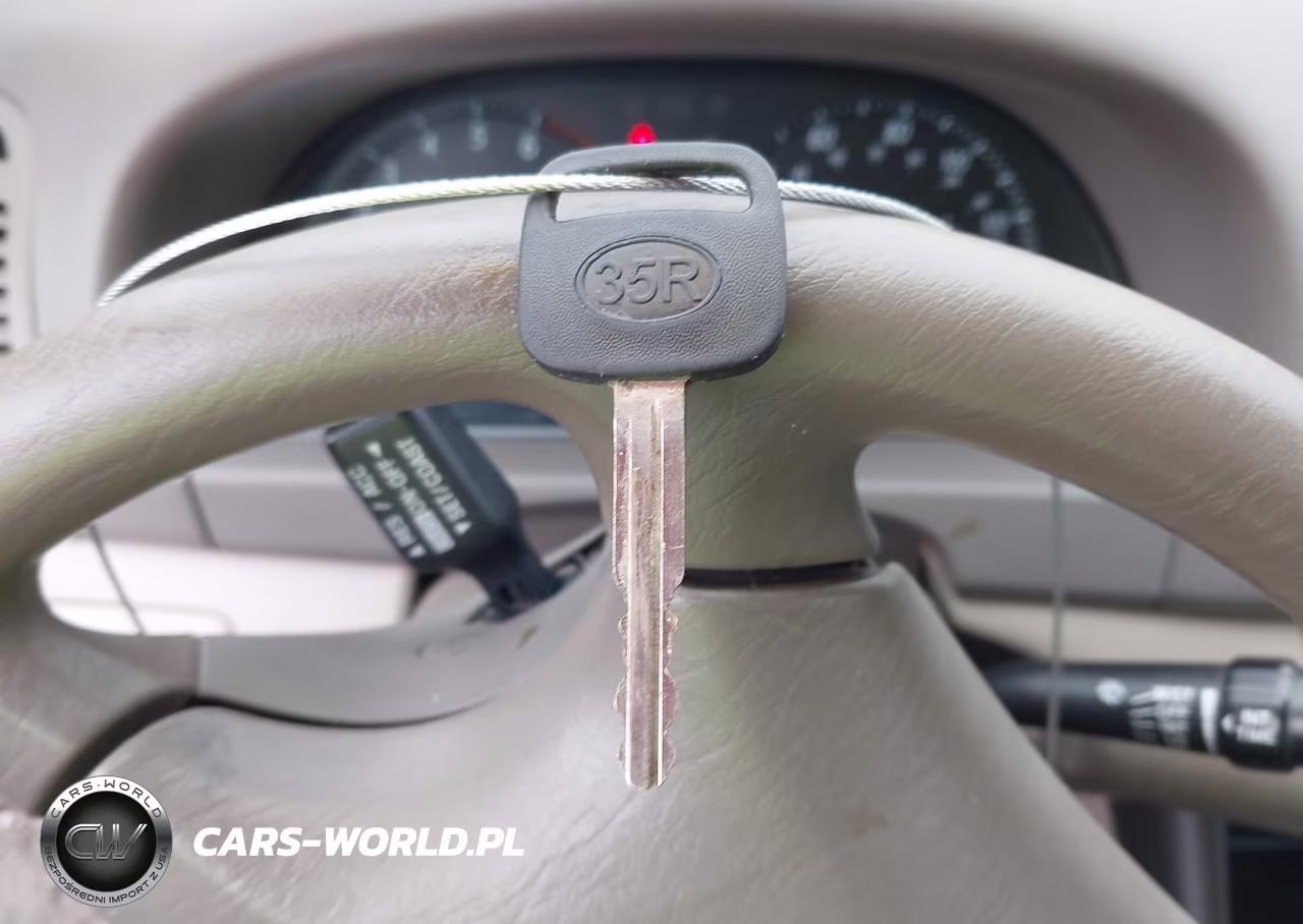 2004 Toyota Camry Le VIN:4T1BE32K84U880028 - 11