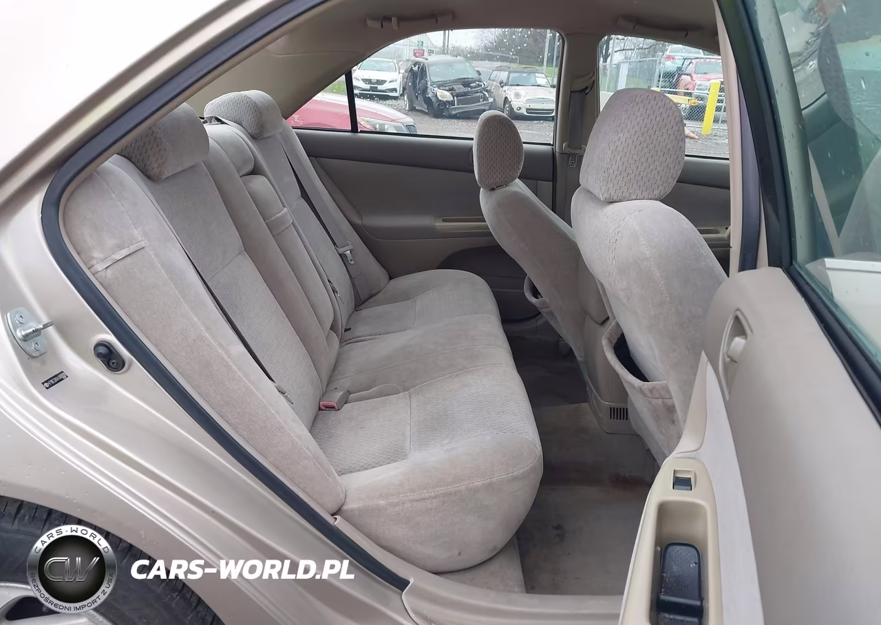 2004 Toyota Camry Le VIN:4T1BE32K84U880028 - 8