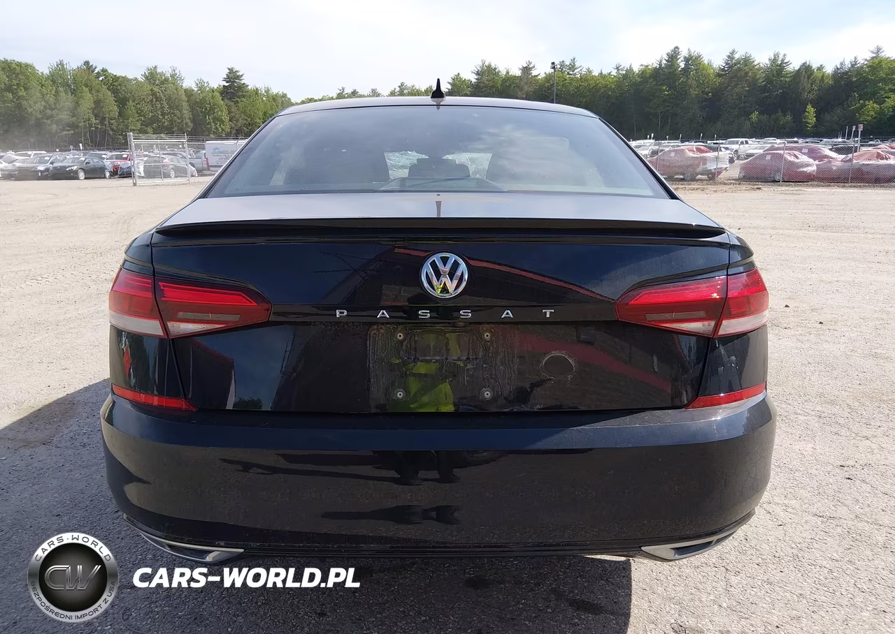 2021 Volkswagen Passat 2.0T R-Line VIN:1VWMA7A37MC017430 - 17