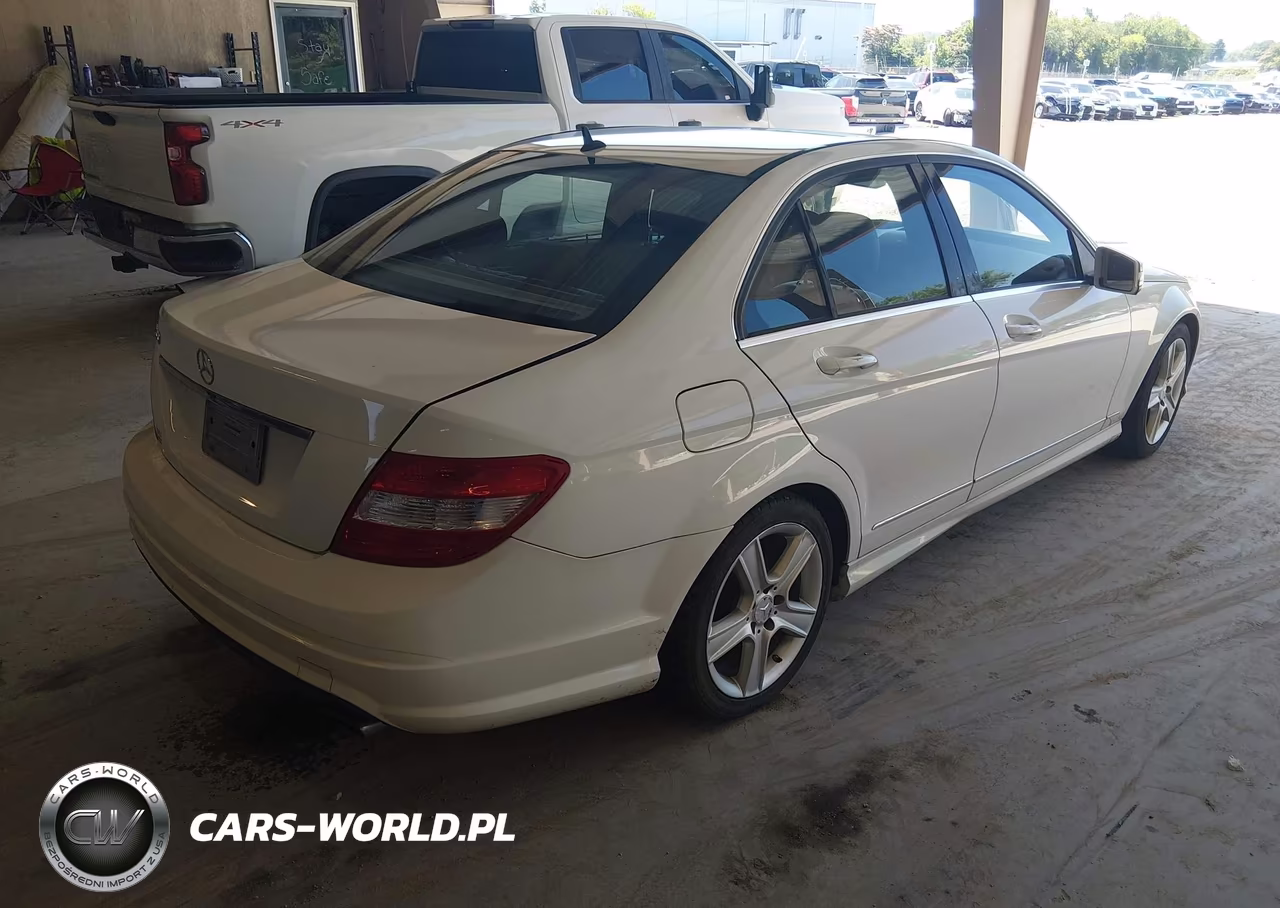 2010 Mercedes-Benz C 300 Luxury-Sport VIN:WDDGF5EB6AR106377 - 4